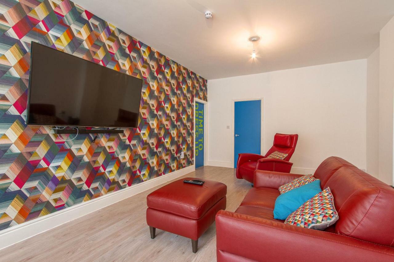 Party And Relax -